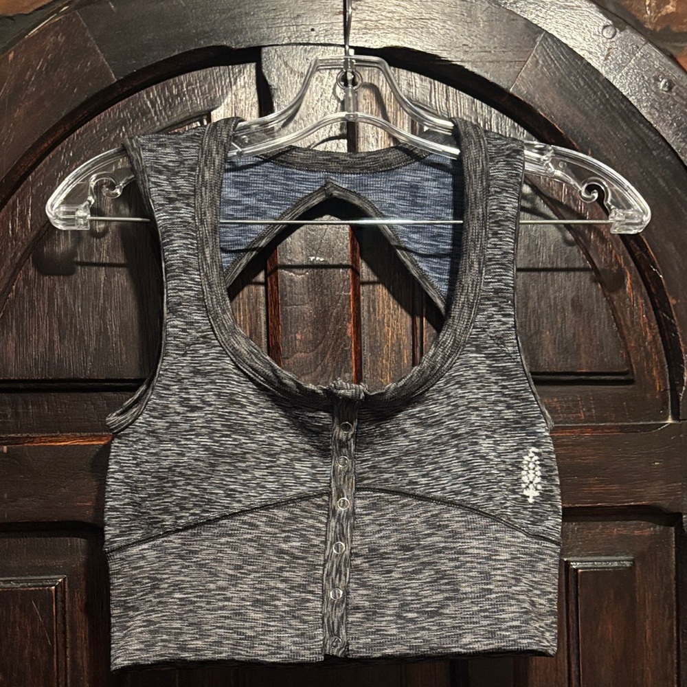 Free Peoplr Gray Sleeveless sports bra Crop Top